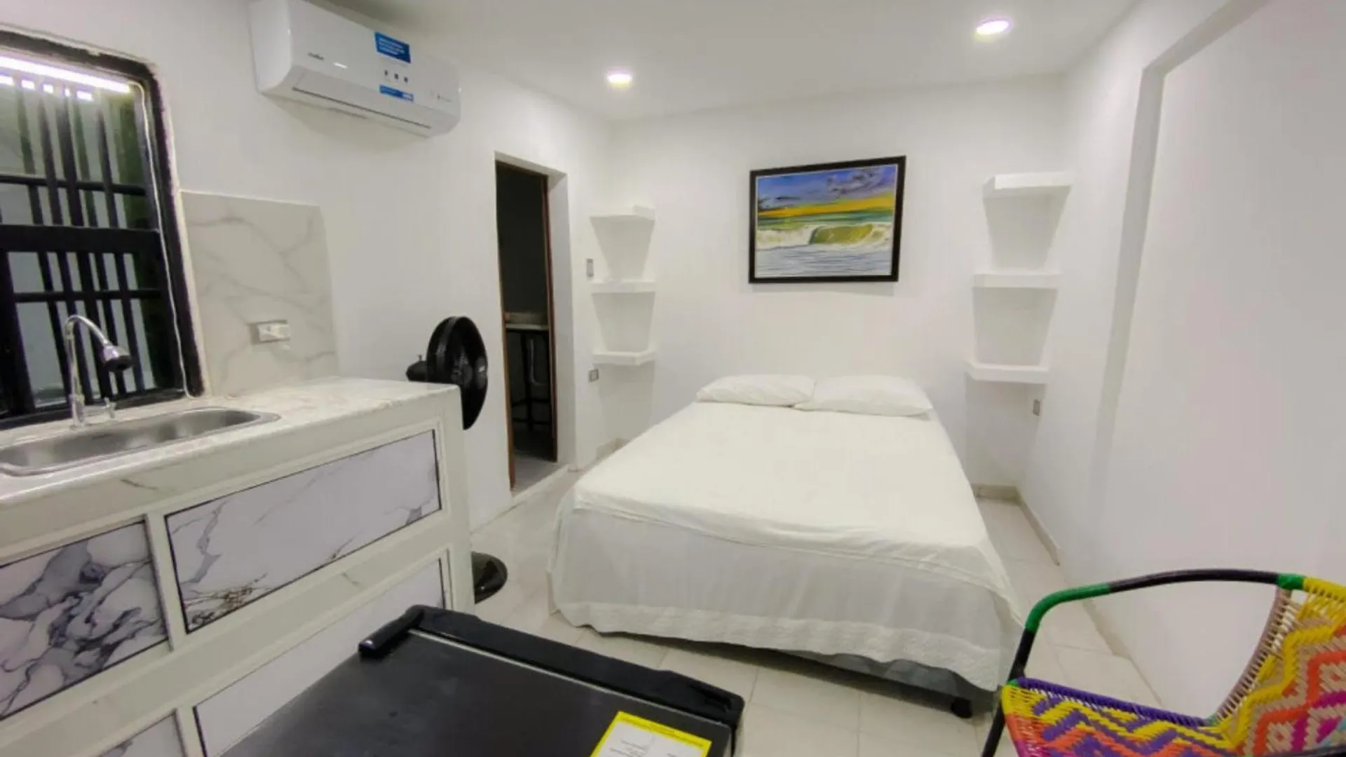 Lovely Aparta Studio At Historic Center Santa Marta